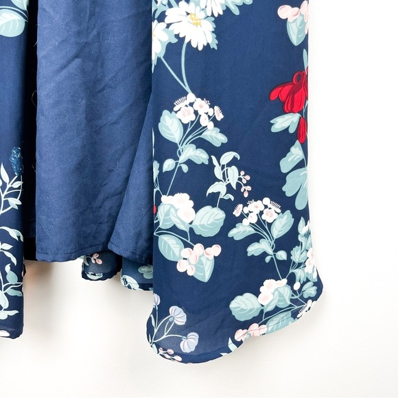 Dynamite Blue Sheer Summer Cardigan White Red Pink Flowers - Picture 4 of 10